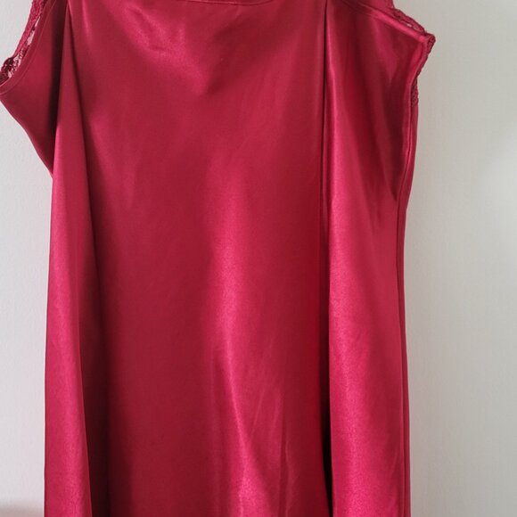 SECRET TREASURES LINGERIE - Picture 9 of 9